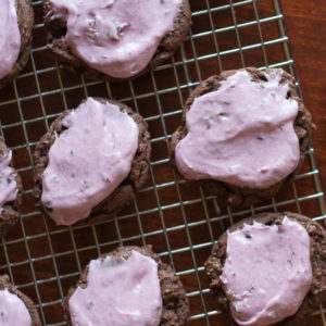 chocolate-blackberry-cream-cookies (4 of 5)