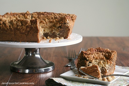 Cinnamon Coffee Cake from JensFavoriteCookies.com  -  with lots and lots of crumb topping!