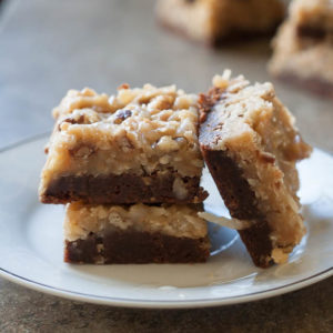 Samoas Brownies from JensFavoriteCookies.com - Fudgy brownies with a caramel coconut pecan toppping inspired by Samoas Cookies!