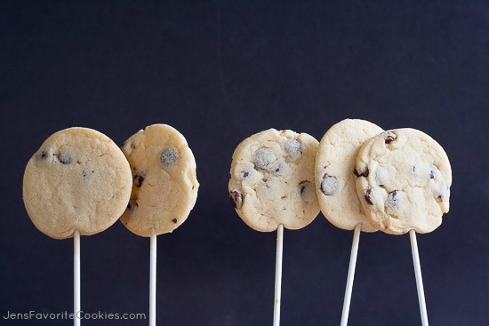 chocolate-chip-cookie-pops-3