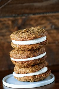 gingerbread-oatmeal-eggnog-pies-03